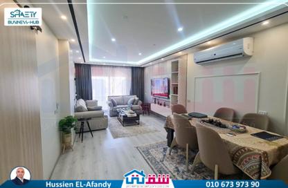 دوبلكس - 3 غرف نوم - 2 حمامات للبيع في كمبوند فيلدج جاردن القطامية - كمبوندات التجمع الخامس - التجمع الخامس - مدينة القاهرة الجديدة - القاهرة