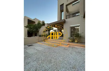 تاون هاوس - 3 غرف نوم - 5 حمامات للايجار في نيو جيزة - طريق مصر اسكندرية الصحراوي - مدينة 6 أكتوبر - الجيزة