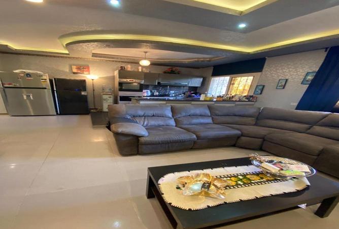 8363532 - Property Image 3