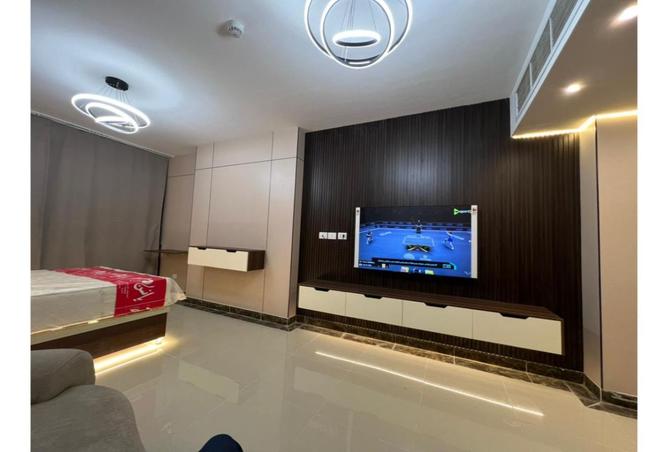 8073444 - Property Image 2