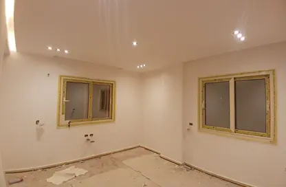 Apartment - 3 Bedrooms - 2 Bathrooms for rent in South Lotus - El Lotus - New Cairo City - Cairo