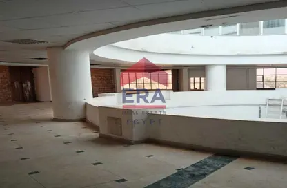 مساحات مكتبية - استوديو - 1 حمام للايجار في طريق الشروق - المجاورة الاولي - الحي الثامن - مدينة الشروق - القاهرة