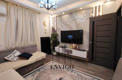 Apartment - 3 Bedrooms - 1 Bathroom for sale in Al Methak St. - 10th District - Nasr City - Cairo
