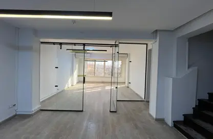 Office Space - Studio - 3 Bathrooms for rent in Maadi - Hay El Maadi - Cairo