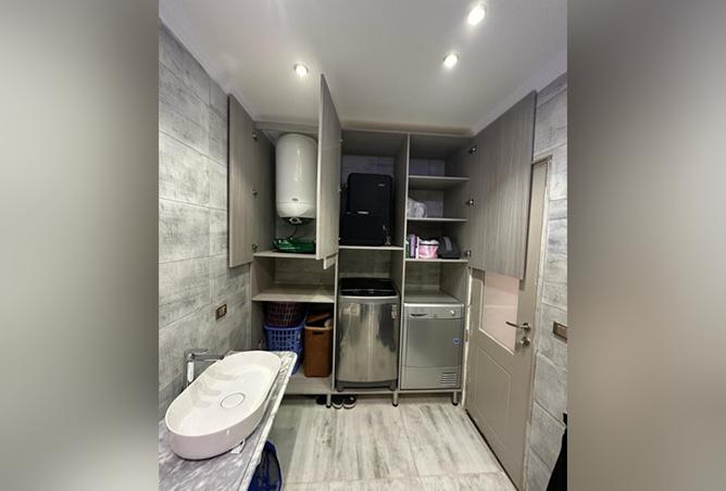 8125700 - Property Image 2