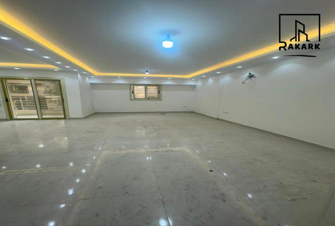 8128500 - Property Image 2