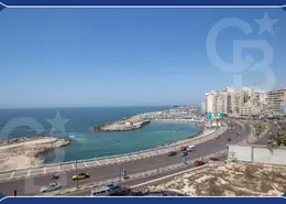 شقة - 3 غرف نوم - 2 حمامات للبيع في ستانلي - حي شرق - الاسكندرية