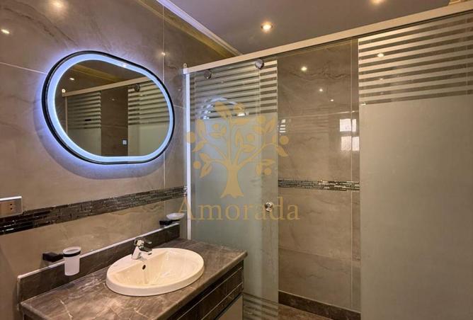8073789 - Property Image 2