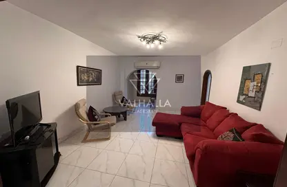 Apartment - 3 Bedrooms - 2 Bathrooms for rent in Ahmed Heshmat St. - Zamalek - Cairo