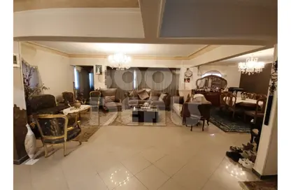 شقة - 3 غرف نوم - 2 حمامات للبيع في شارع ابن ماجد - ميدان الحجاز - النزهة - القاهرة