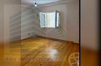 Apartment - 3 Bedrooms - 2 Bathrooms for rent in Smouha Square - Smouha - Hay Sharq - Alexandria