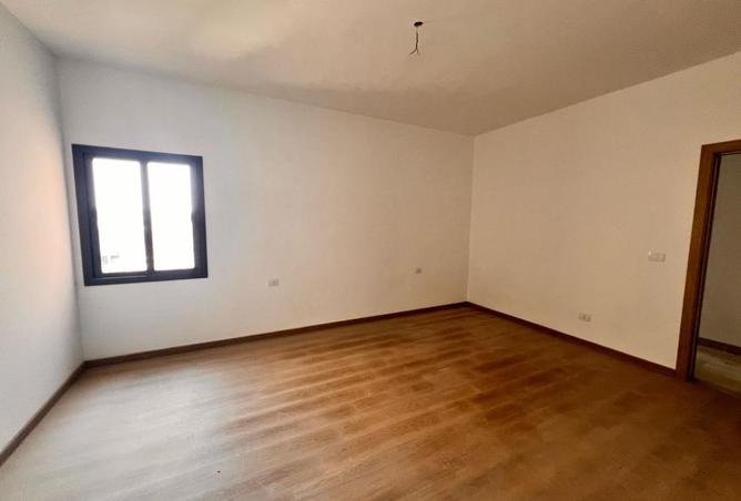 8258365 - صورة العقار 3