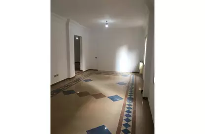 Apartment - 3 Bedrooms - 1 Bathroom for sale in Syria St. - Mohandessin - Giza