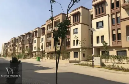 Apartment - 4 Bedrooms - 4 Bathrooms for sale in Green 5 - 6 October Compounds - 6 October City - Giza