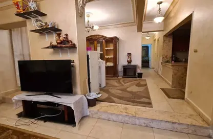 Apartment - 3 Bedrooms - 3 Bathrooms for sale in 1st Zone - Nasr City - Cairo