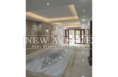 Retail - Studio - 4 Bathrooms for rent in Abou Al Feda St. - Zamalek - Cairo