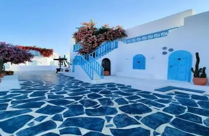 Chalet - 3 Bedrooms - 2 Bathrooms for sale in Mountain View - Ras Al Hekma - North Coast