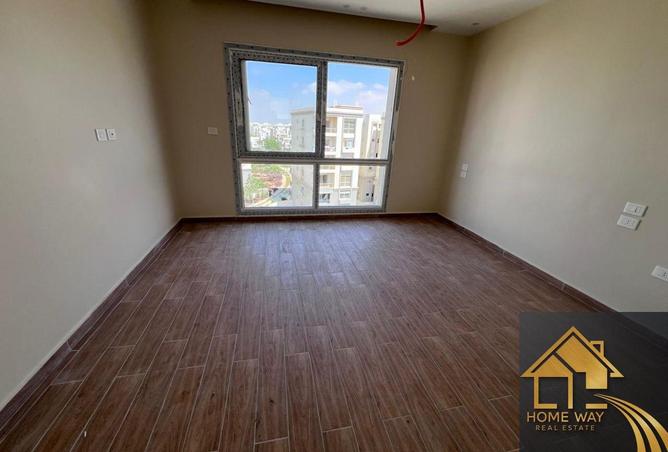 8001819 - Property Image 2