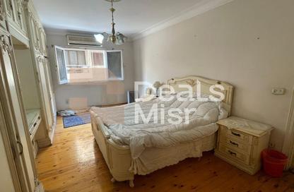 Apartment - 3 Bedrooms - 2 Bathrooms for rent in Al Farid Lian St. - Roushdy - Hay Sharq - Alexandria