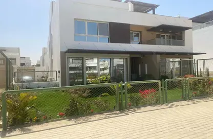 Villa - 6 Bedrooms - 5 Bathrooms for sale in Upville - Cairo Alexandria Desert Road - 6 October City - Giza