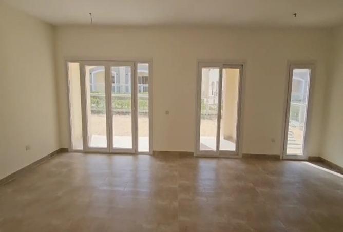 8083021 - Property Image 2