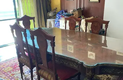 شقة - 3 غرف نوم - 3 حمامات للبيع في شارع نوال - العجوزة - الجيزة