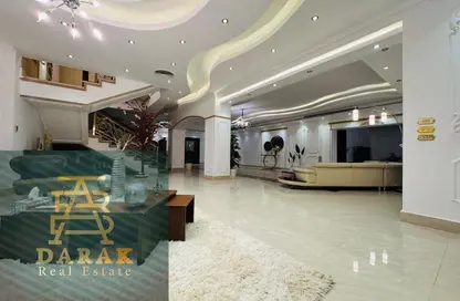 Villa - 7 Bedrooms - 7 Bathrooms for sale in Madinaty - Cairo