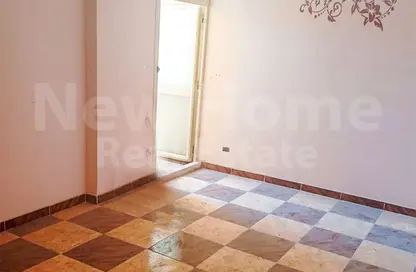 شقة - 3 غرف نوم - 1 حمام للبيع في شارع زكي رجب - سموحة - حي شرق - الاسكندرية