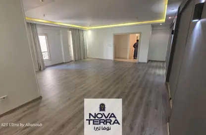 شقة - 4 غرف نوم - 3 حمامات للبيع في المنطقة السياحية الرابعة - المنطقة السياحية - الحي المتميز - مدينة 6 أكتوبر - الجيزة