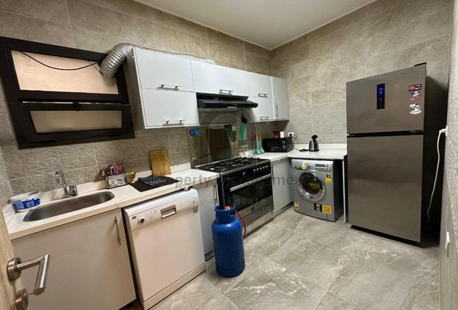 8246351 - Property Image 2