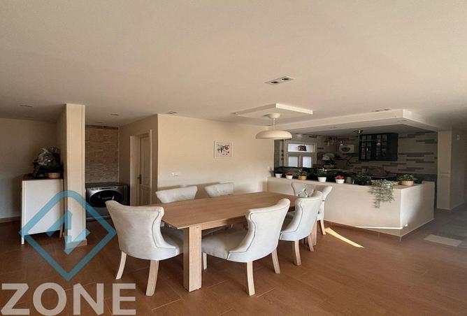 8125954 - Property Image 3