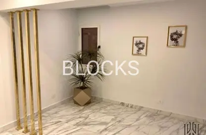 Penthouse - 4 Bedrooms - 3 Bathrooms for sale in Al Nozha St. - 15th District - Sheikh Zayed City - Giza