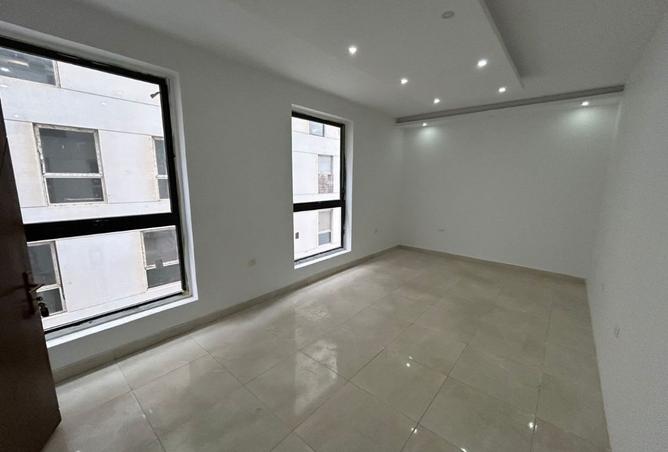 8407054 - Property Image 2