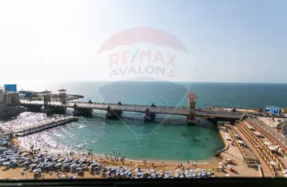 شقة - 2 غرف نوم - 3 حمامات للايجار في ستانلي - حي شرق - الاسكندرية