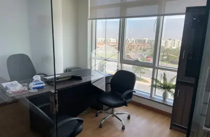 مساحات مكتبية - استوديو - 2 حمامات للايجار في بيزنس بلاس - شارع التسعين الشمالي - التجمع الخامس - مدينة القاهرة الجديدة - القاهرة