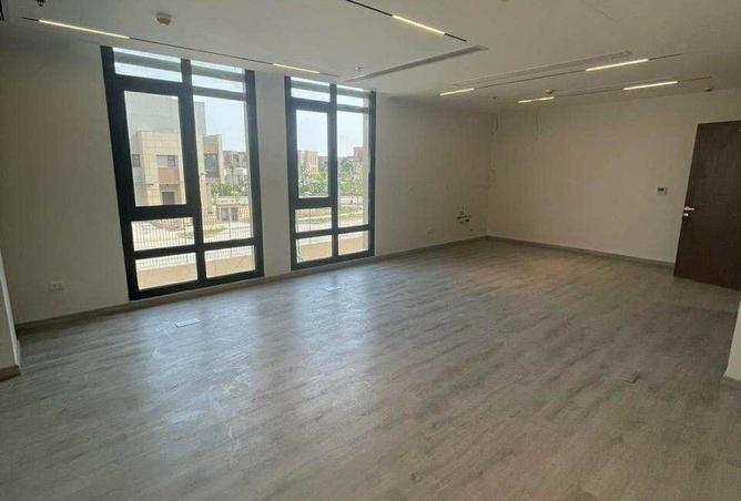 8073010 - Property Main Image