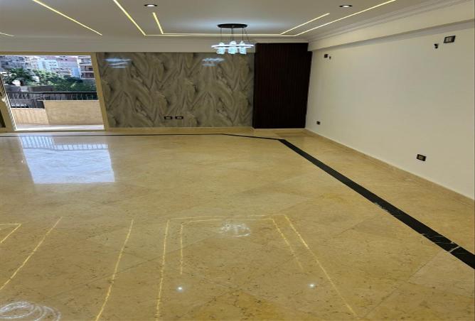 8442516 - Property Main Image