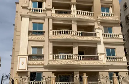 Apartment - 3 Bedrooms - 1 Bathroom for sale in North Lotus - El Lotus - New Cairo City - Cairo