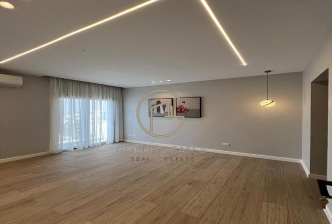 8182776 - Property Image 3