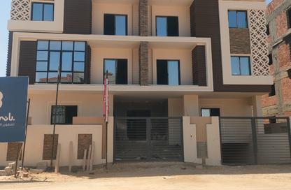Apartment - 3 Bedrooms - 2 Bathrooms for sale in Bait Alwatan - The 5th Settlement - New Cairo City - Cairo