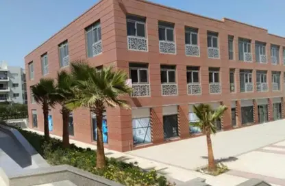 Office Space - Studio - 2 Bathrooms for rent in The Courtyard - 12th District - Sheikh Zayed City - Giza