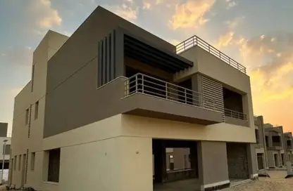 Villa - 5 Bedrooms - 6 Bathrooms for sale in Palm Hills New Cairo - 5th Settlement Compounds - The 5th Settlement - New Cairo City - Cairo