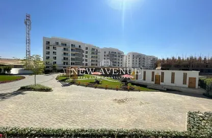 Apartment - 3 Bedrooms - 2 Bathrooms for sale in Mountain View iCity - 5th Settlement Compounds - The 5th Settlement - New Cairo City - Cairo