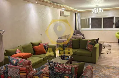 Apartment - 3 Bedrooms - 3 Bathrooms for sale in Hashem Al Ashkar St. - El Nozha El Gadida - El Nozha - Cairo