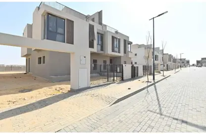 Twin House - 4 Bedrooms - 5 Bathrooms for sale in Sodic East - 6th District - New Heliopolis - Cairo