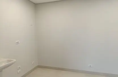 عيادة - استوديو - 1 حمام للبيع في نيو جيزة - طريق مصر اسكندرية الصحراوي - مدينة 6 أكتوبر - الجيزة