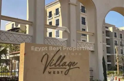 Townhouse - 3 Bedrooms - 4 Bathrooms for sale in Village West - Sheikh Zayed Compounds - Sheikh Zayed City - Giza
