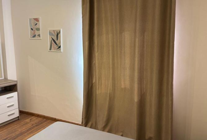 8208606 - Property Image 2