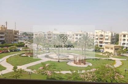 Apartment - 3 Bedrooms - 3 Bathrooms for sale in Beverly Hills Road - 17th District - Sheikh Zayed City - Giza