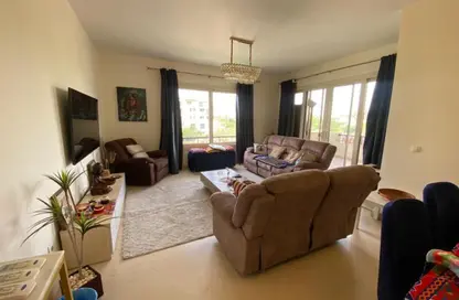 Apartment - 3 Bedrooms - 4 Bathrooms for rent in Uptown Cairo - Mokattam - Cairo
